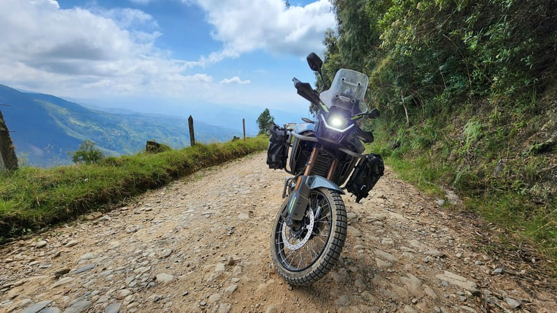 Ficha técnica CF Moto 450 MT